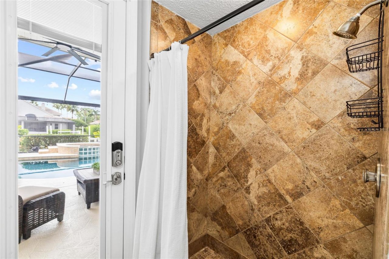 9810 Compass Point Way, Tampa, FL 33615 Photo