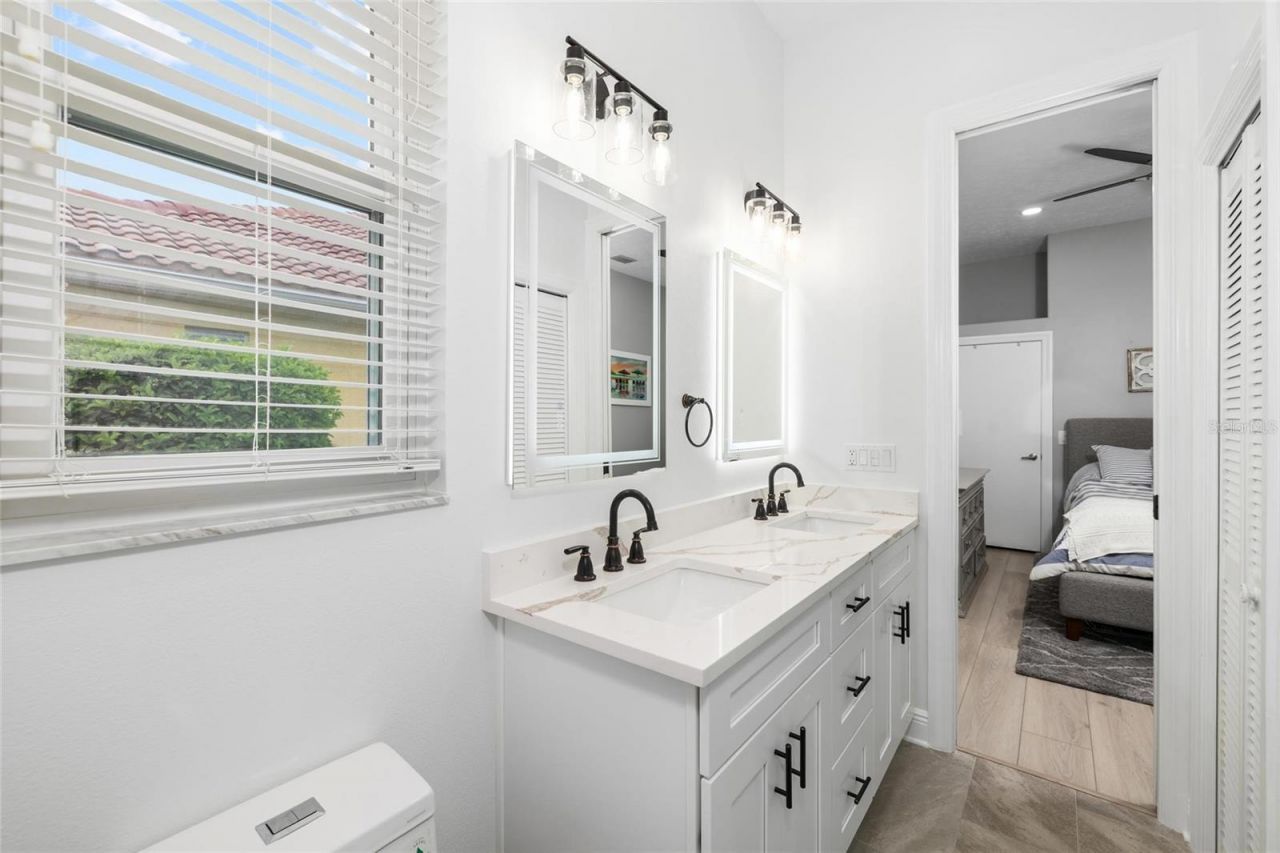 9810 Compass Point Way, Tampa, FL 33615 Photo