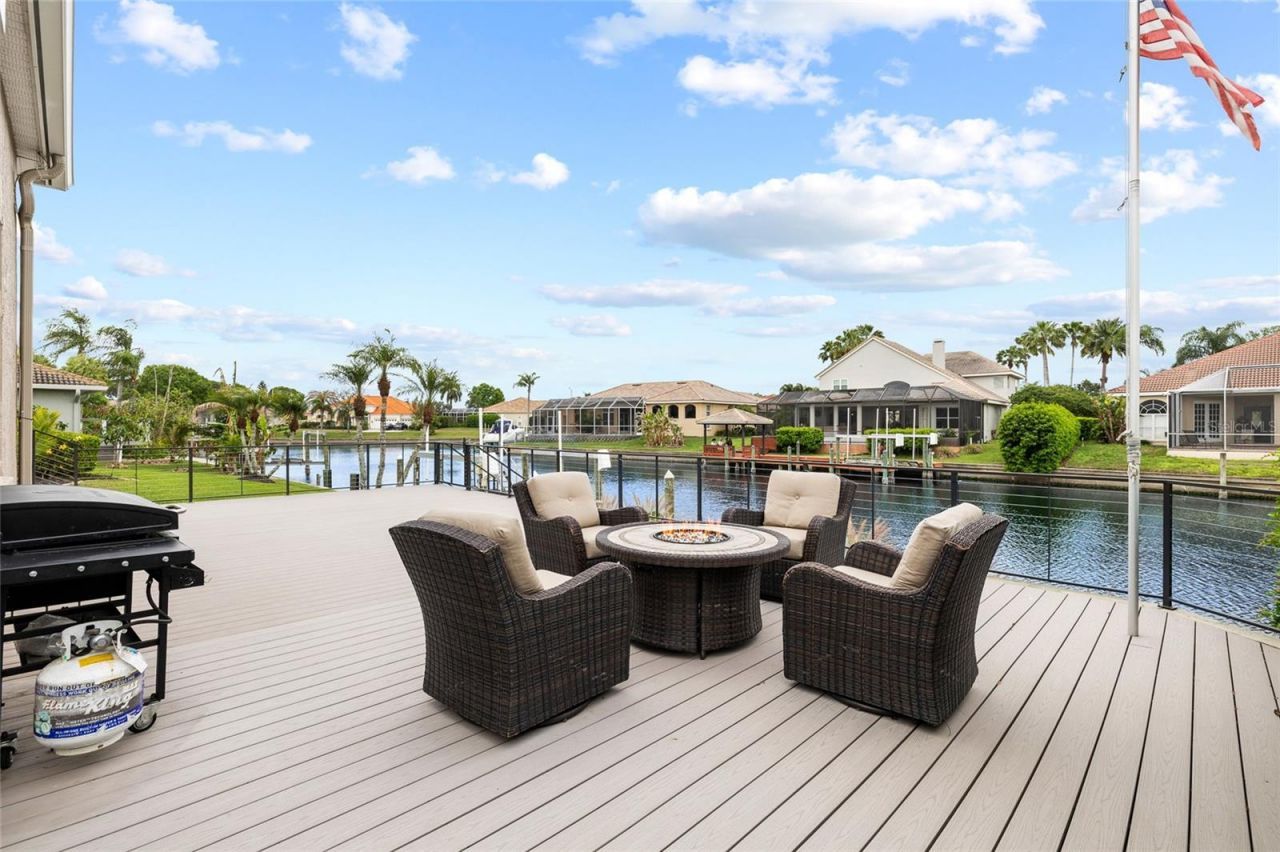 9810 Compass Point Way, Tampa, FL 33615 Photo