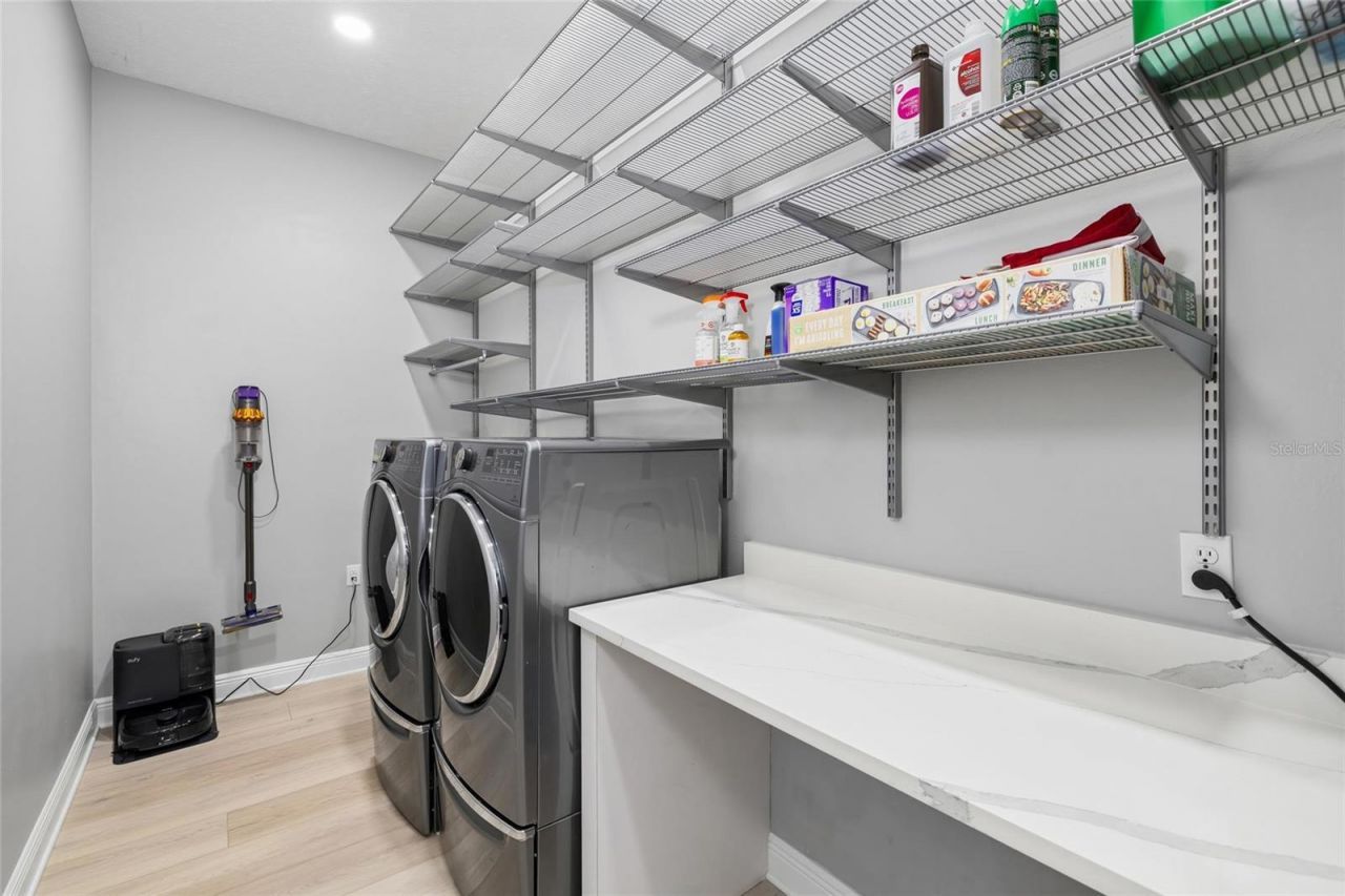 9810 Compass Point Way, Tampa, FL 33615 Photo