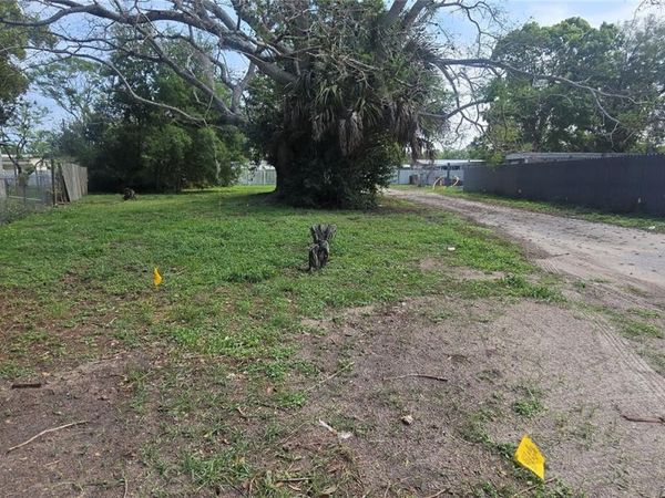 3020 KIMBERLY WAY , LAKELAND, FL 33801