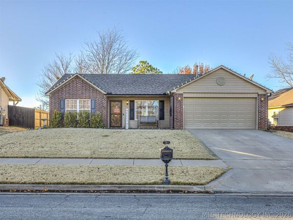 11388 N 120th East Avenue , Owasso, OK 74055