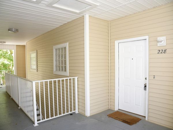 1501 N Partin Drive, Unit APT 228, Niceville, FL 32578