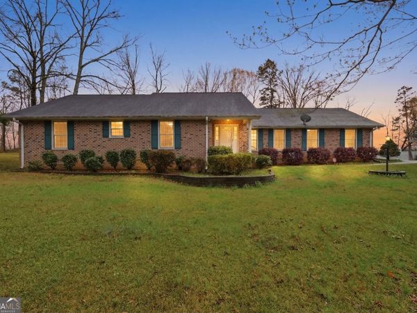 304 Beaver Brook Drive, Toccoa, GA 30577