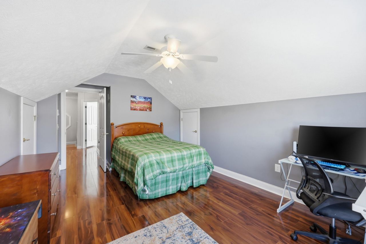 353 Green Creek Bay Circle Photo 24