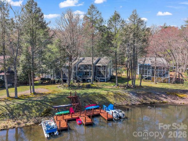 45 Lakeside Villas Drive , Brevard, NC 28712