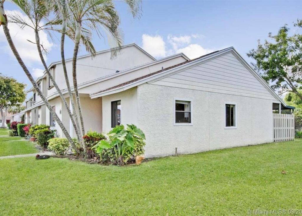 6508 Dockside Circle, Greenacres, FL 33463 Photo