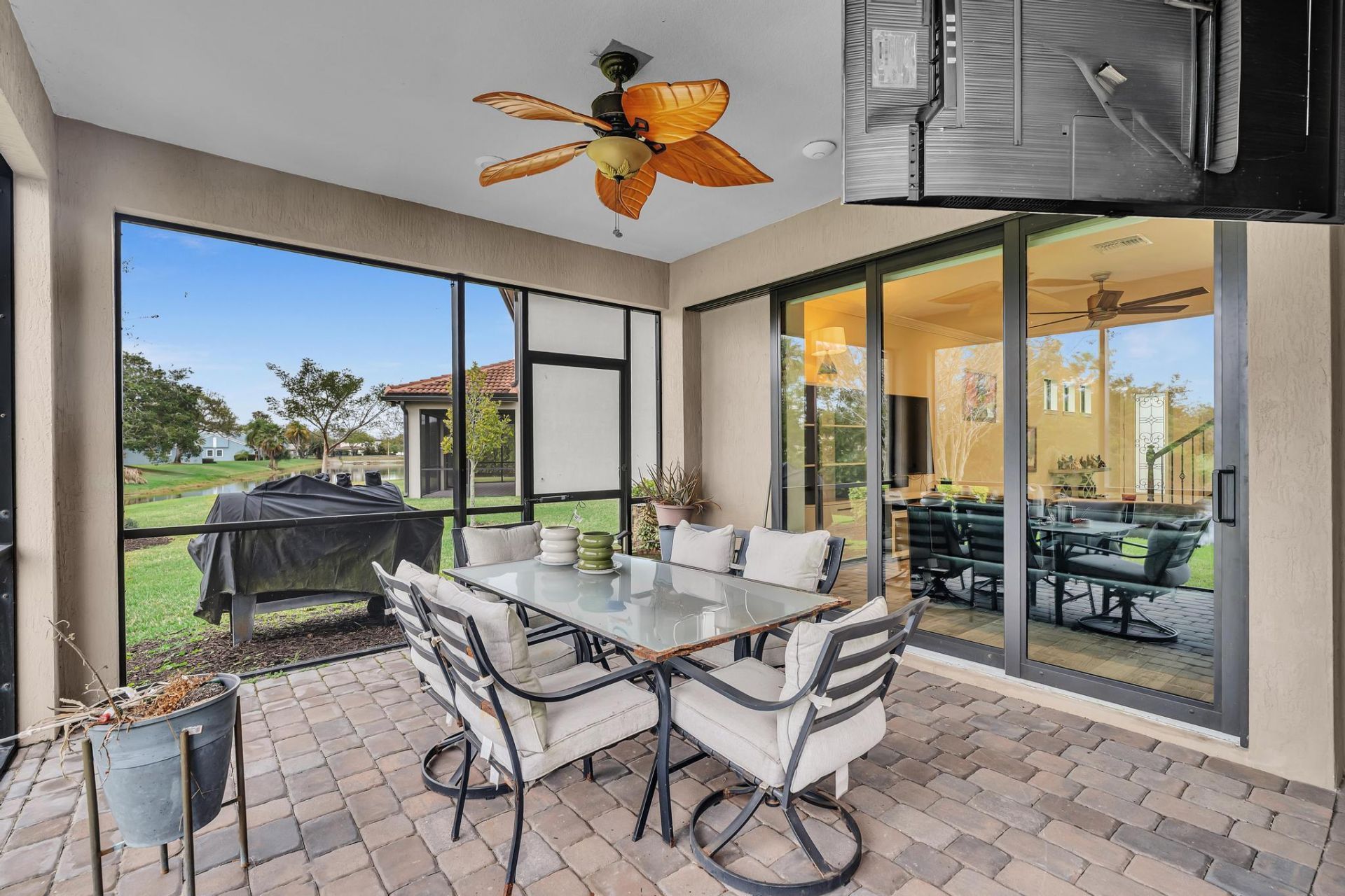 7921 NW 82nd Court, Tamarac, FL 33321 Photo