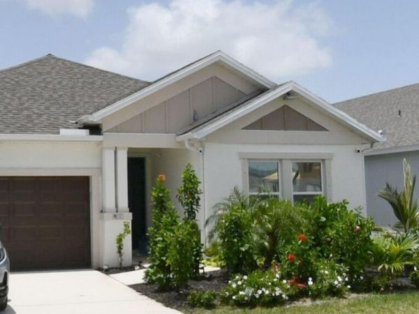 545 SE Ranch Oak Circle, Port St. Lucie, FL 34984