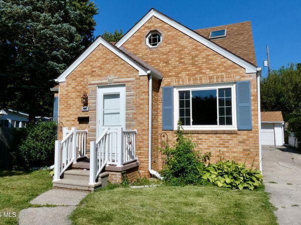 146 Jennings Road, Rossford, OH 43460