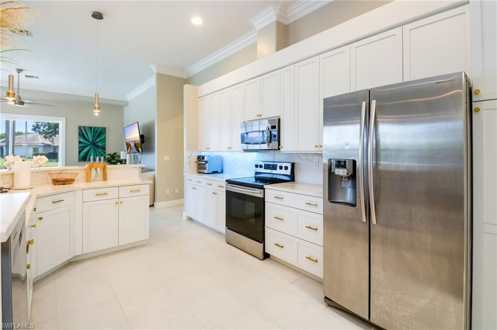 11723 Longshore Way E, Naples, FL 34119 Photo