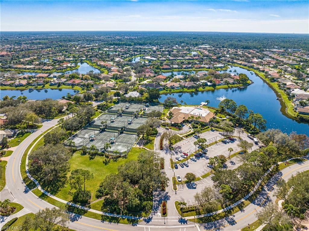 11723 Longshore Way E, Naples, FL 34119 Photo