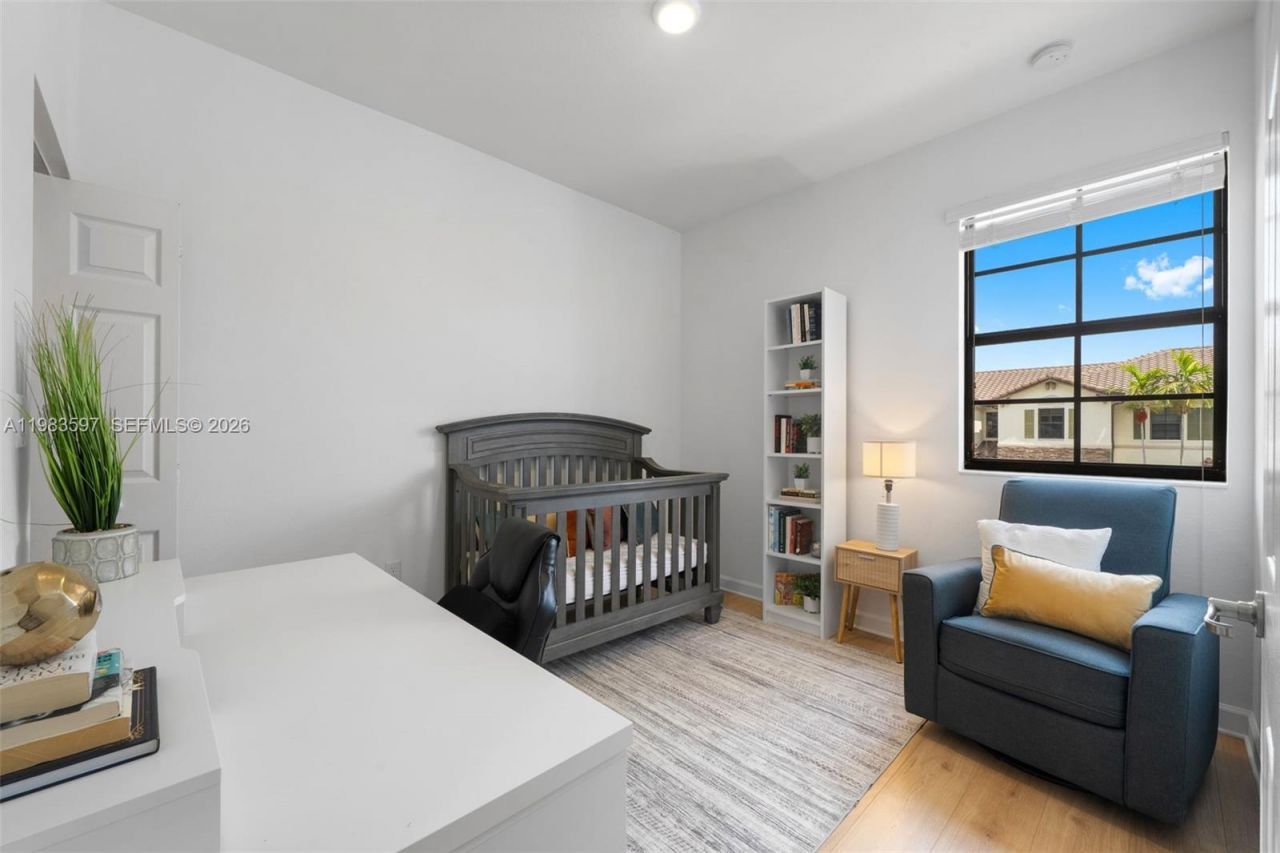 9380 W 33rd Ln , Hialeah, FL 33018 Photo