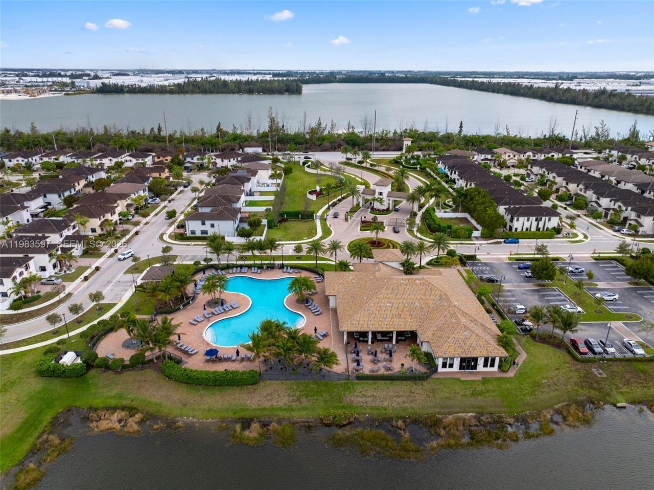 9380 W 33rd Ln , Hialeah, FL 33018 Photo