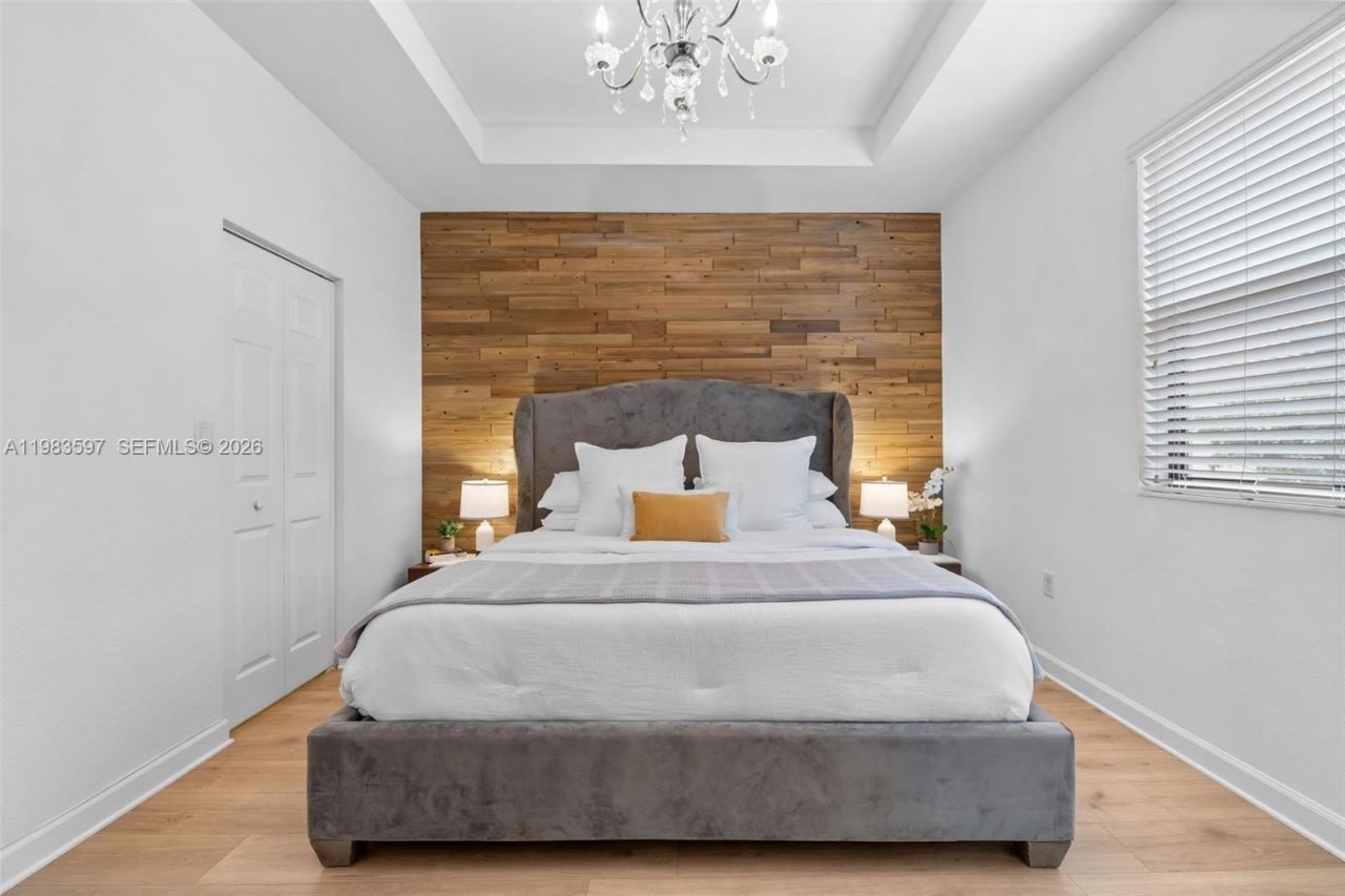 9380 W 33rd Ln , Hialeah, FL 33018 Photo