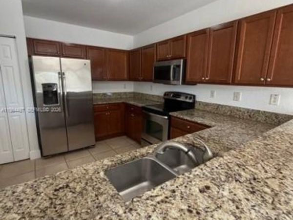 11601 NW 89th St , Unit 202, Doral, FL 33178