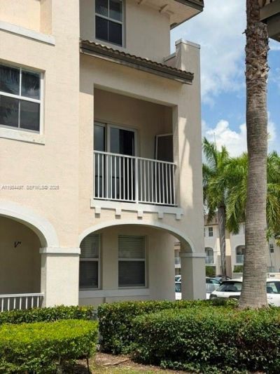 11601 NW 89th St, Unit 202, Doral, FL 33178 Photo