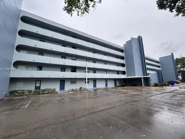 5301 NW 2nd Ave , Unit 2030, Boca Raton, FL 33487