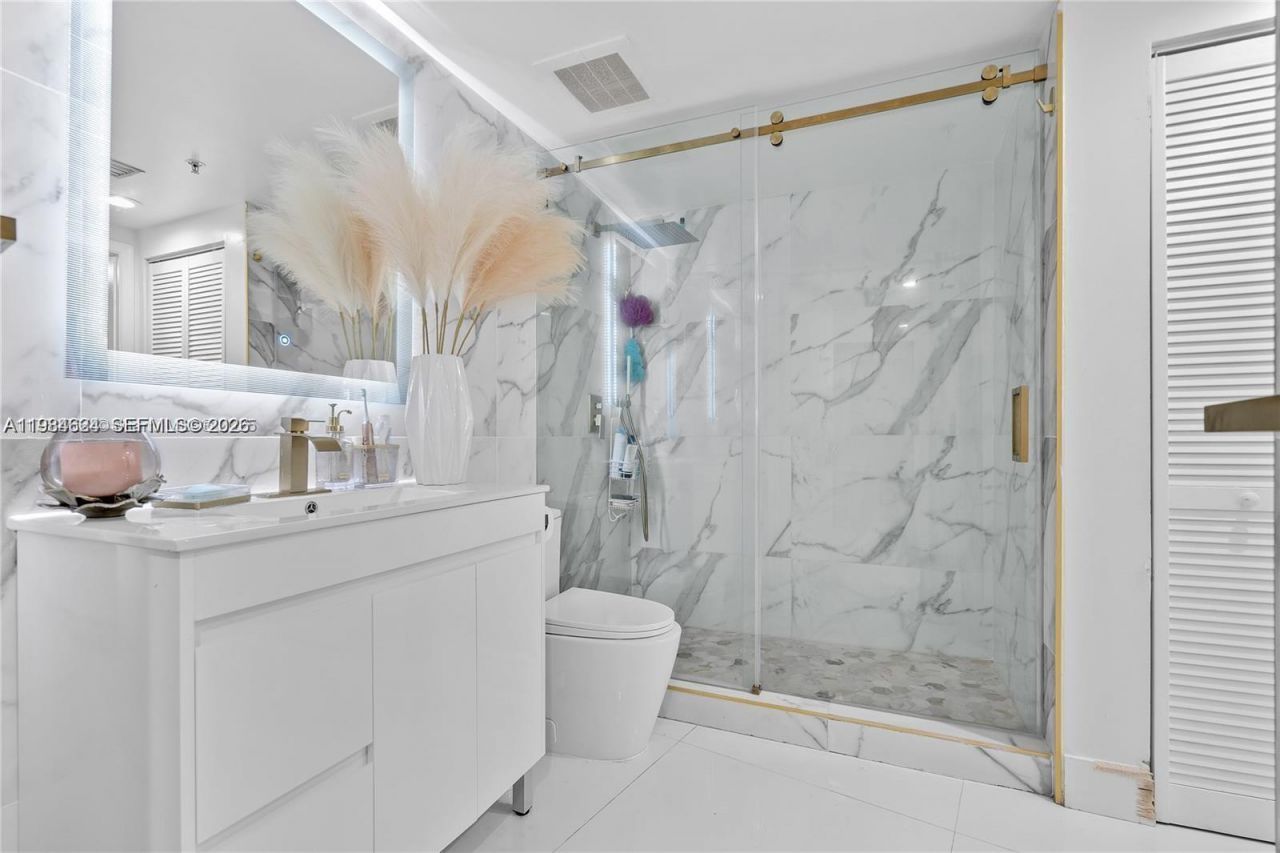 1750 N Bayshore Dr , Unit 1709, Miami, FL 33132 Photo