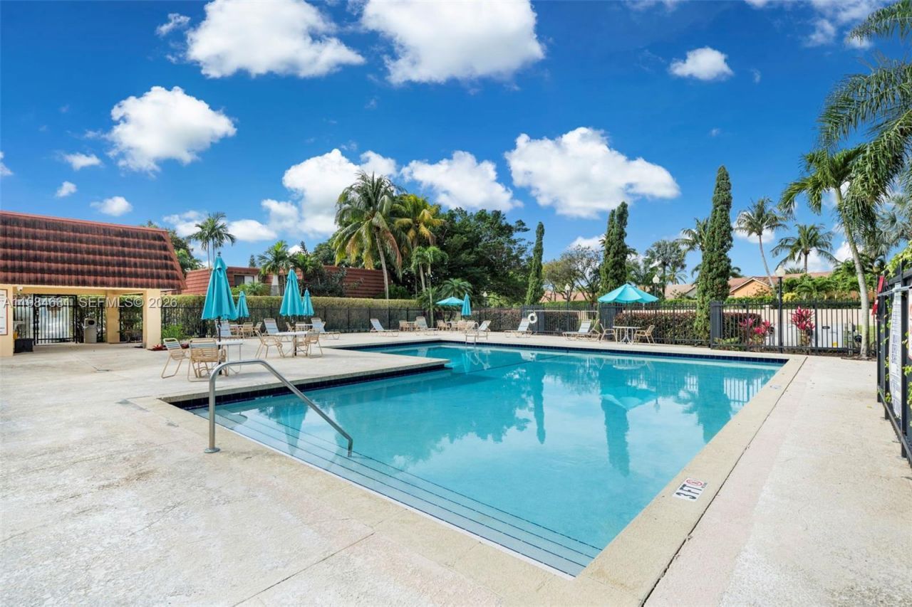 713 NW 99th Cir, Plantation, FL 33324 Photo