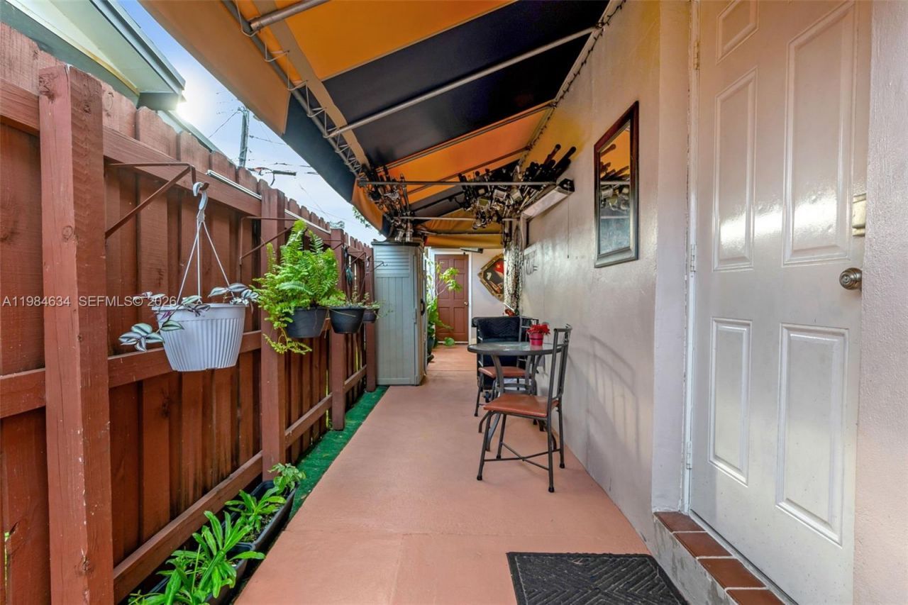 1820 N 27th Ave , Hollywood, FL 33020 Photo