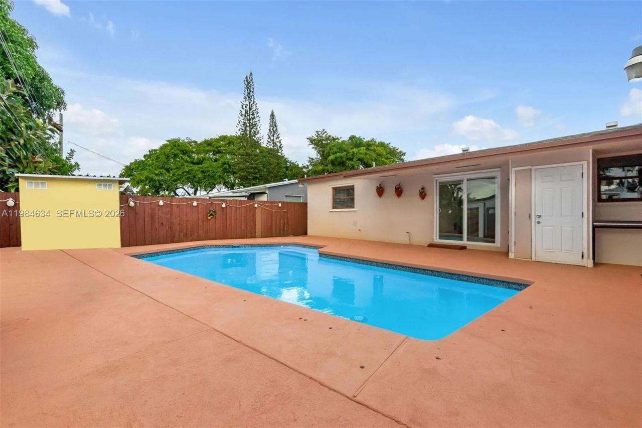 1820 N 27th Ave , Hollywood, FL 33020 Photo