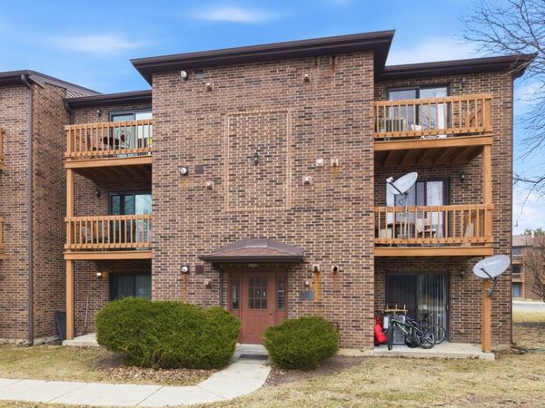 2238 Abbeywood Drive , Unit F, Lisle, IL 60532