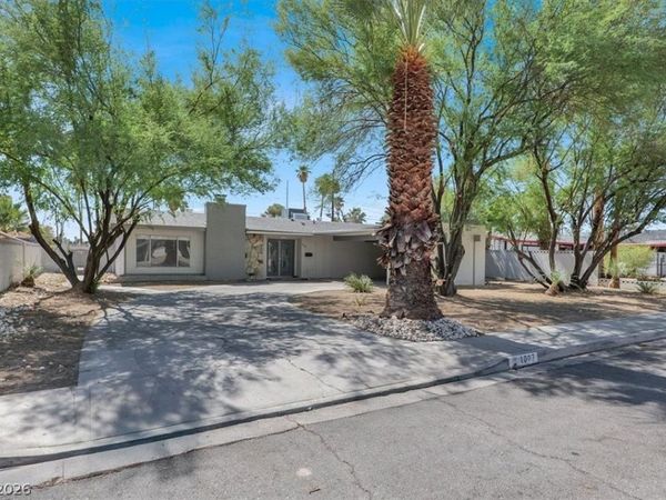 1607 Silver Mesa Way , Las Vegas, NV 89169