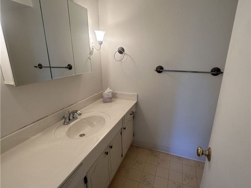 520 Meredith Lane, Unit 502, Cuyahoga Falls, OH 44223 Photo 14