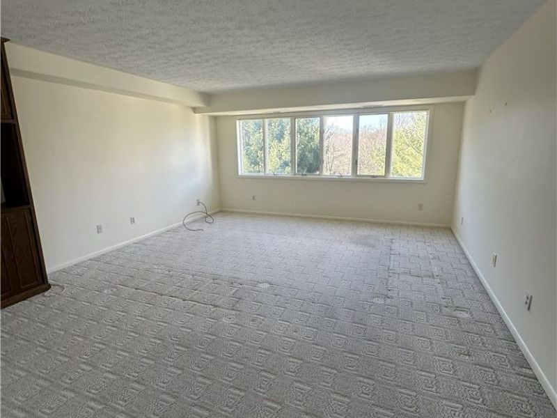 520 Meredith Lane, Unit 502, Cuyahoga Falls, OH 44223 Photo 8