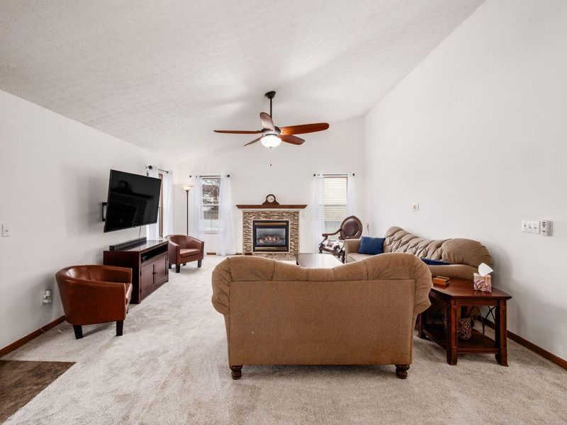 3226 Summer Glen Drive, Grove City, OH 43123 Photo 7