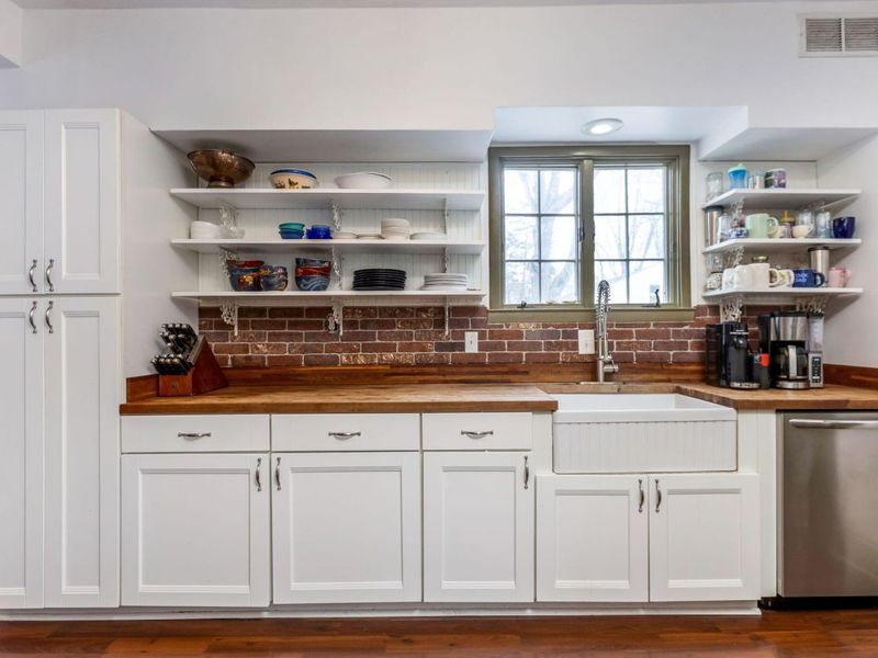 290 N Liberty Street , Delaware, OH 43015 Photo 14