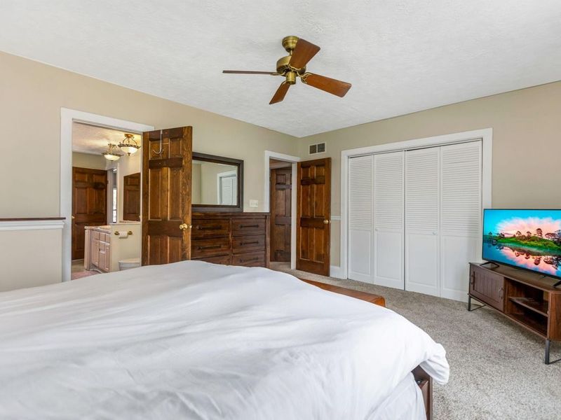 290 N Liberty Street , Delaware, OH 43015 Photo 28