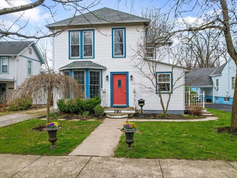 290 N Liberty Street , Delaware, OH 43015 Photo 3