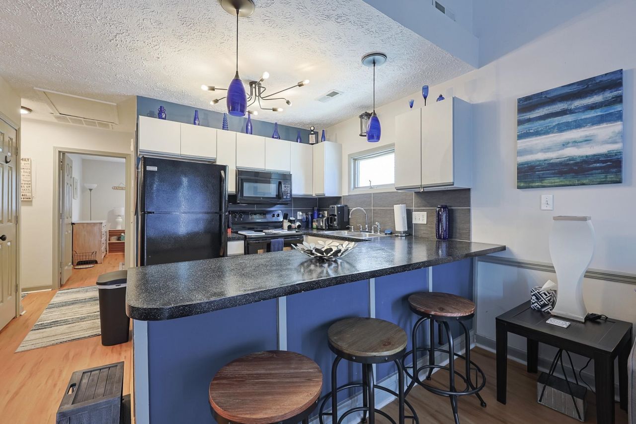 900 Deer Creek Rd. Photo 11