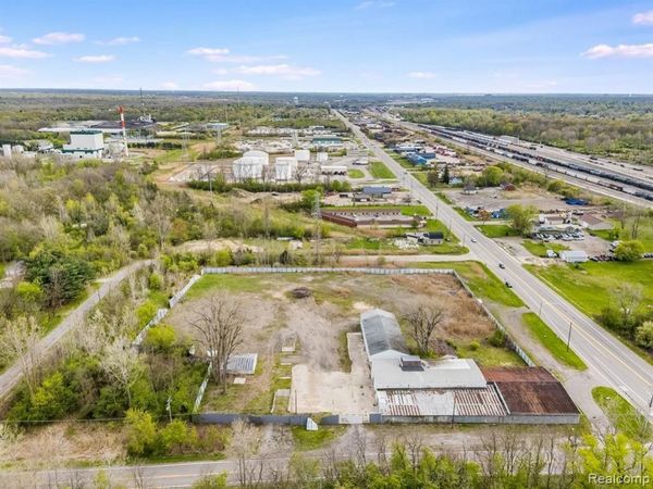 5522 N Dort Highway, Genesee Twp, MI 48505