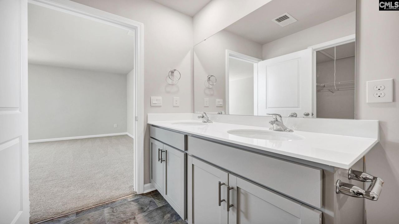 157 Stamford Road Photo 15