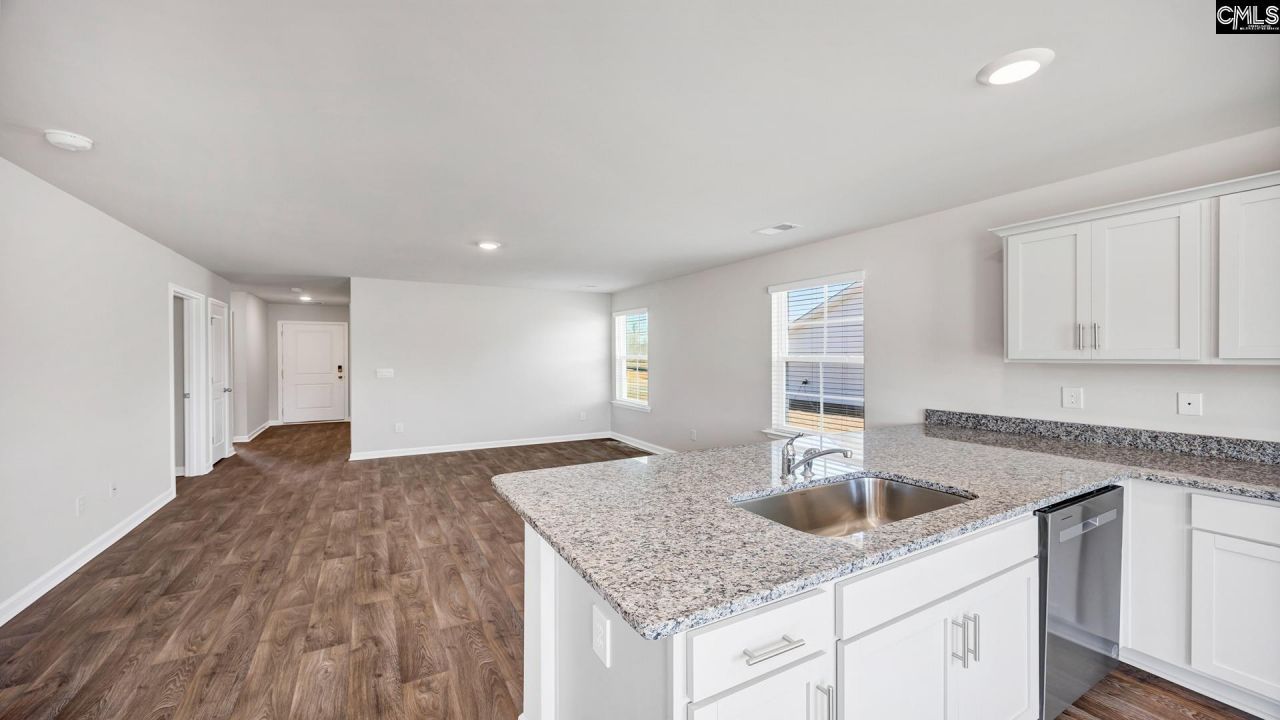 157 Stamford Road Photo 7