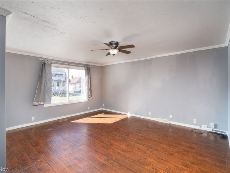 2422 North Avenue, Parma, OH 44134 Photo 6