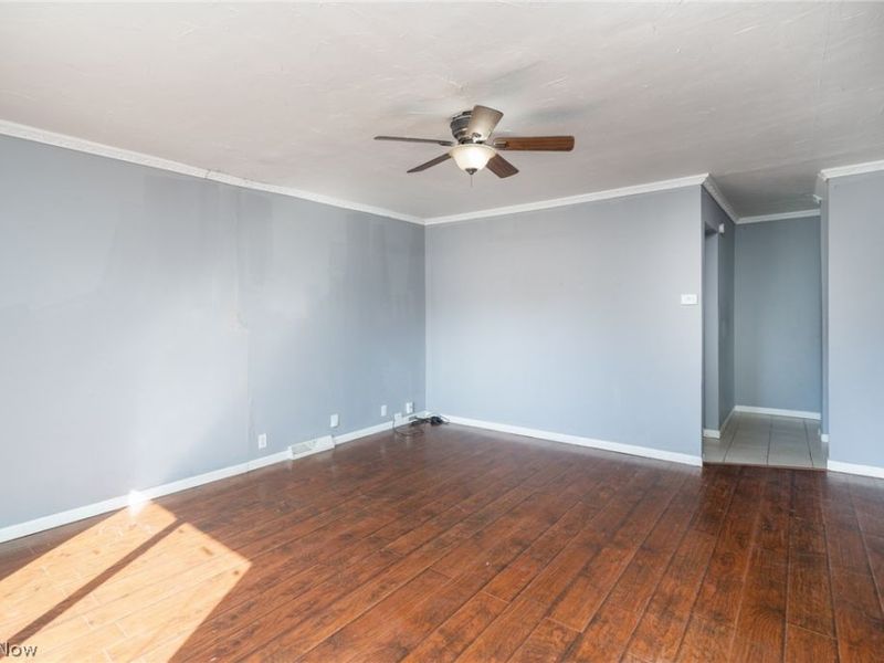 2422 North Avenue, Parma, OH 44134 Photo 8