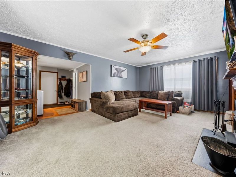 6040 Reynolds Road, Mentor on the Lake, OH 44060 Photo 6