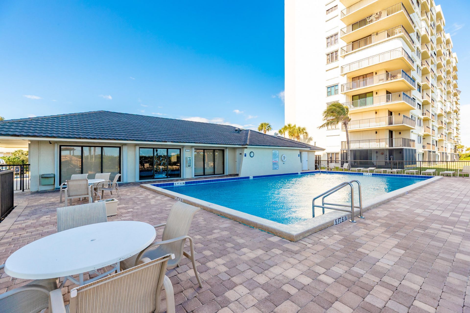 4200 N Hwy A1a, Unit 812, Hutchinson Island, FL 34949 Photo