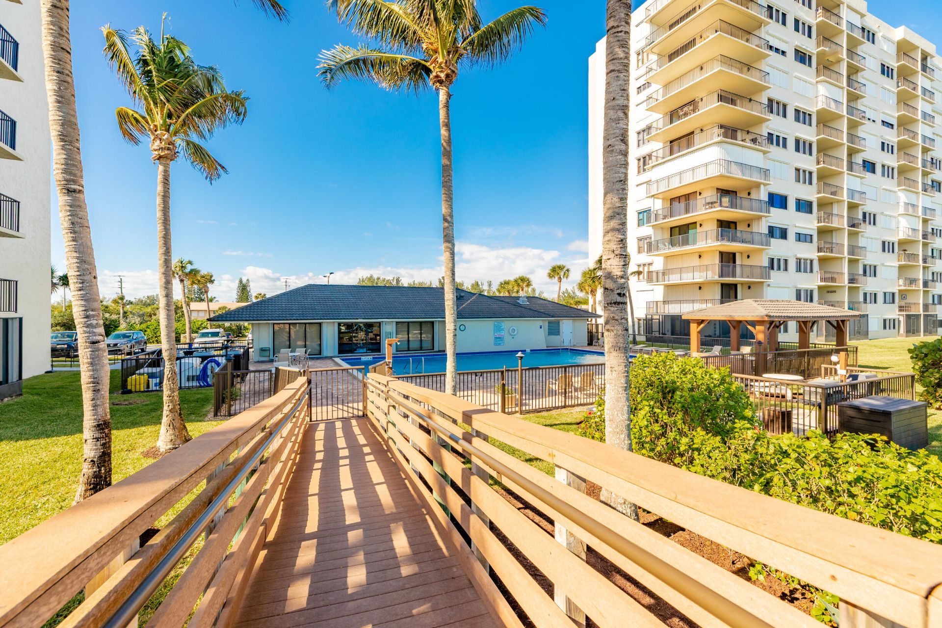 4200 N Hwy A1a, Unit 812, Hutchinson Island, FL 34949 Photo