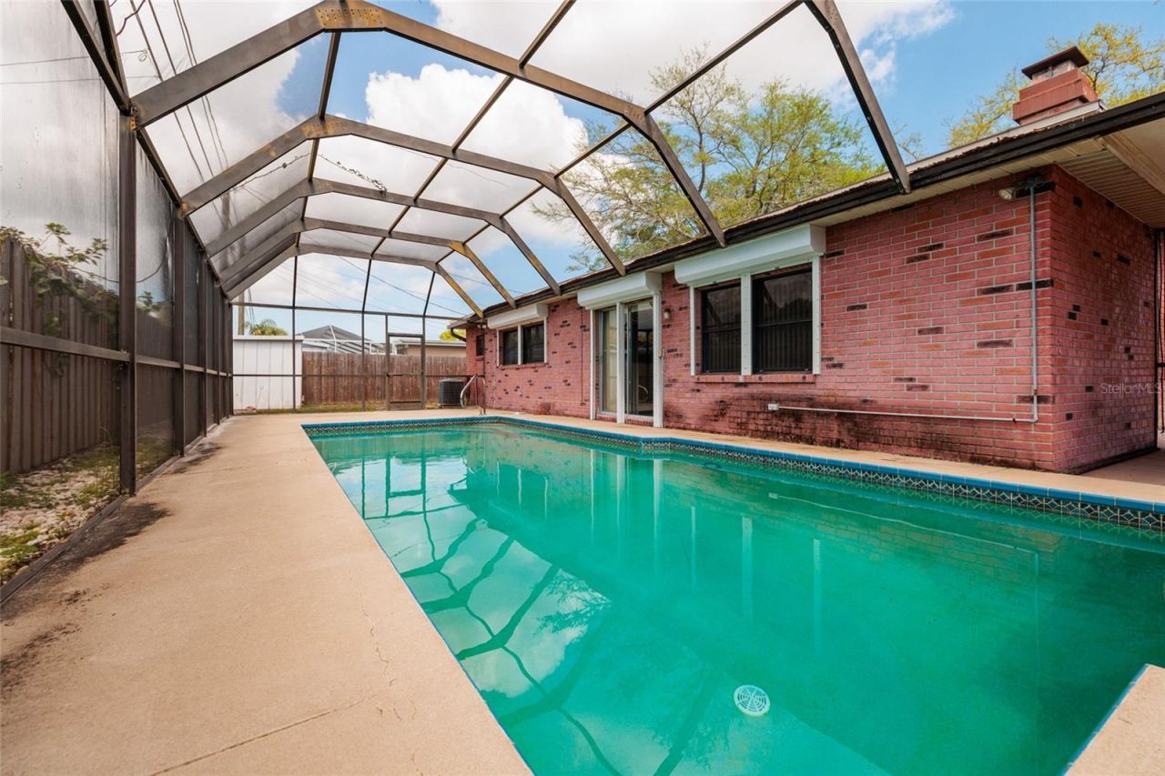 6822 21st Street N, Saint Petersburg, FL 33702 Photo