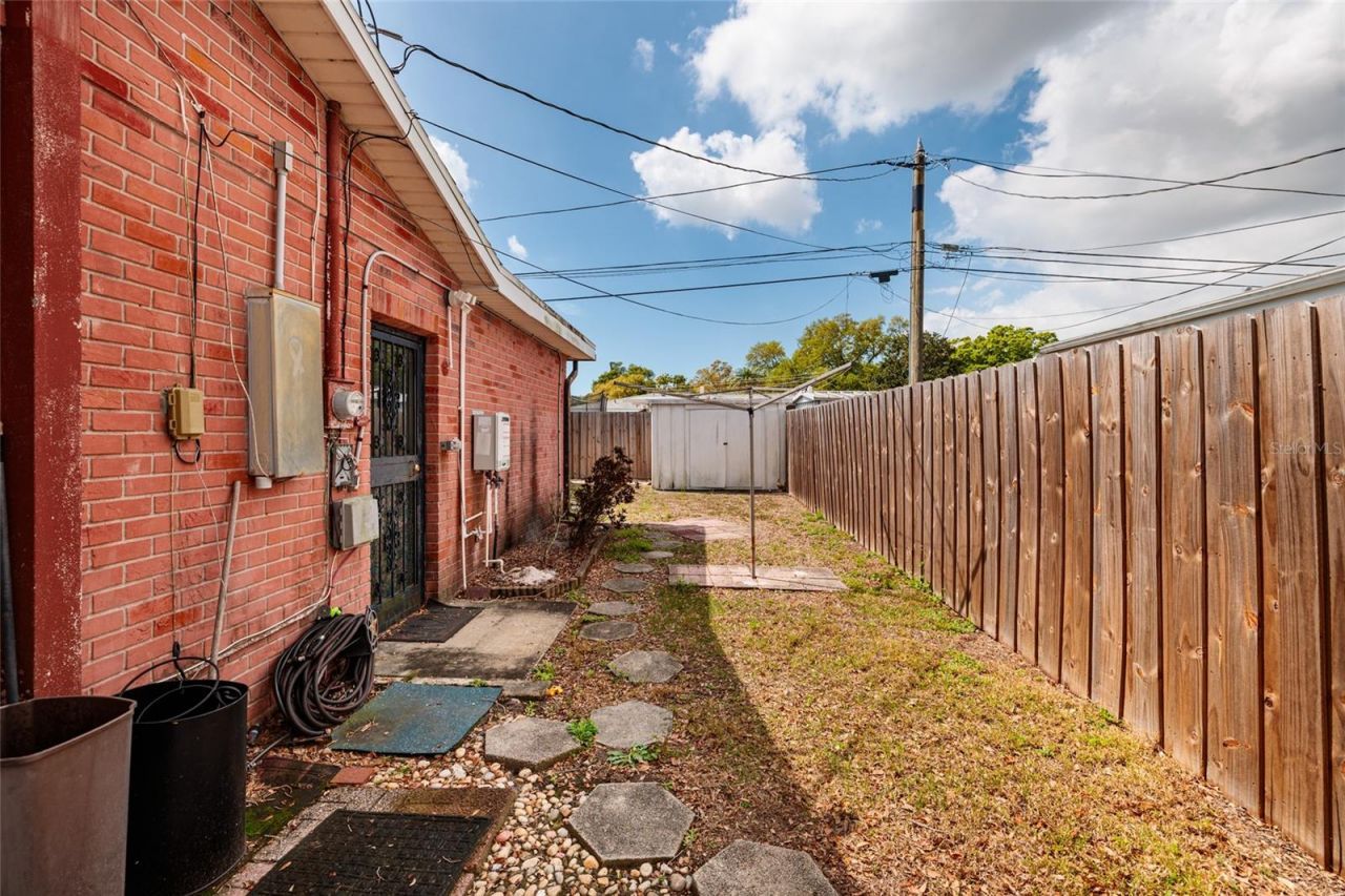 6822 21st Street N, Saint Petersburg, FL 33702 Photo