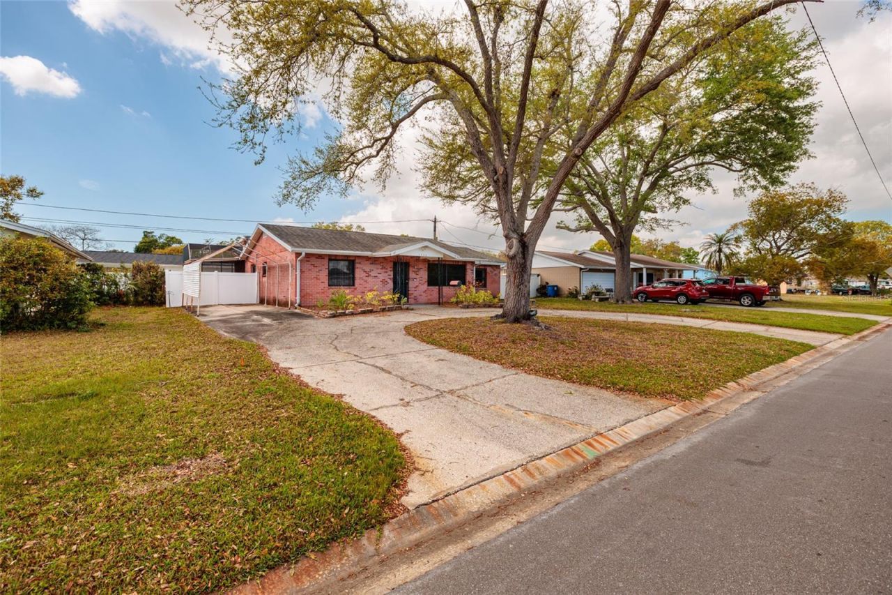 6822 21st Street N, Saint Petersburg, FL 33702 Photo