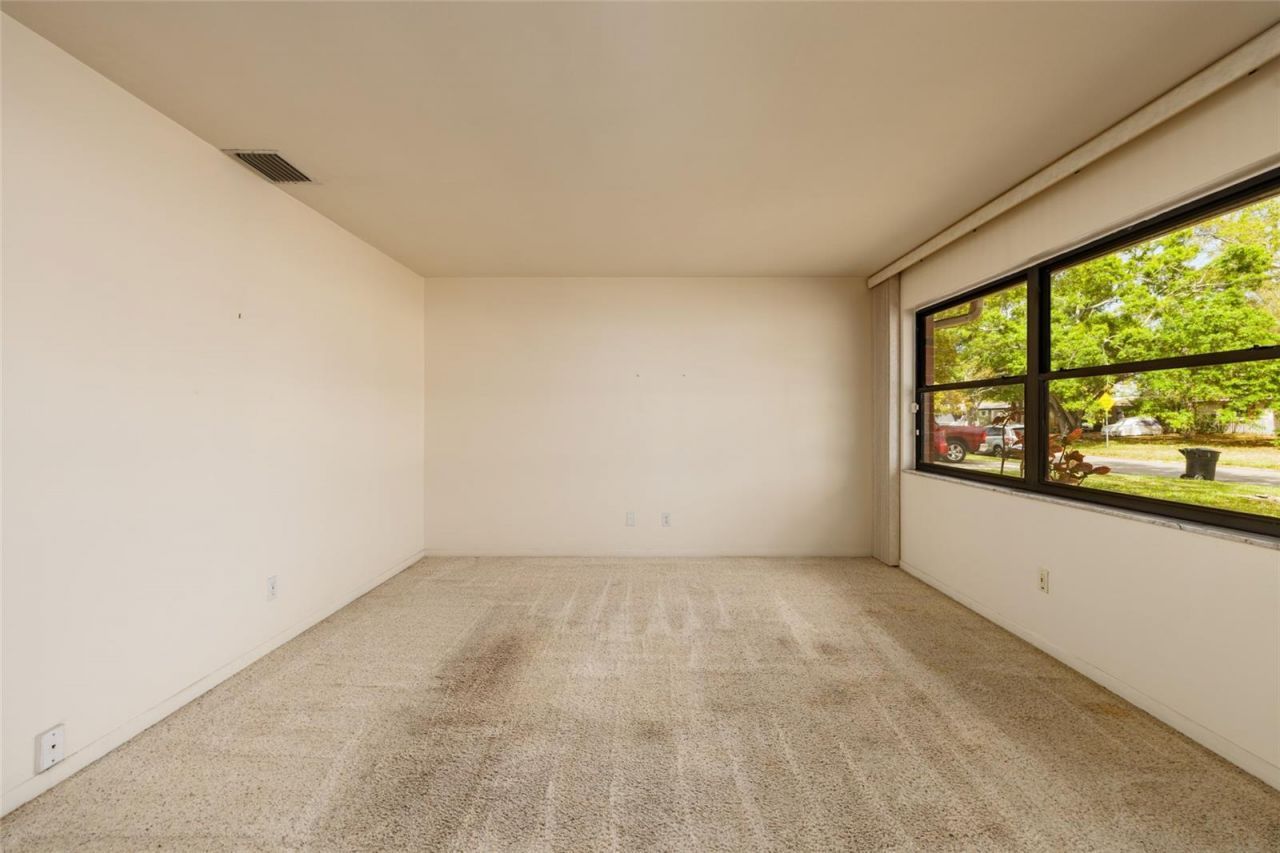 6822 21st Street N, Saint Petersburg, FL 33702 Photo