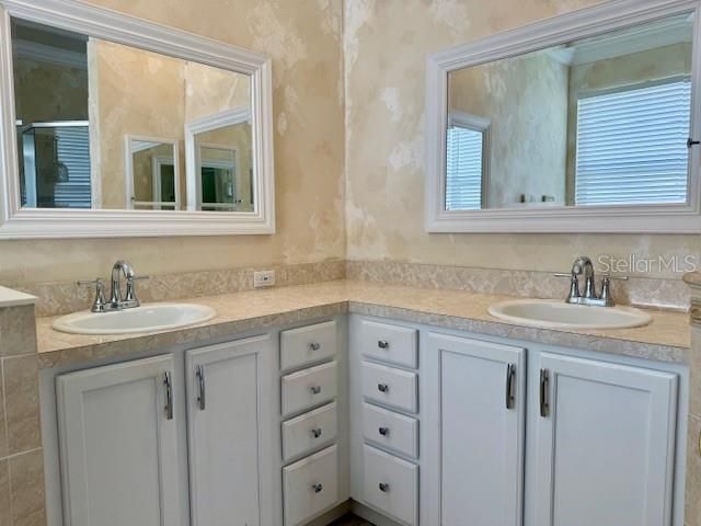 6614 64th Terrace E, Bradenton, FL 34203 Photo