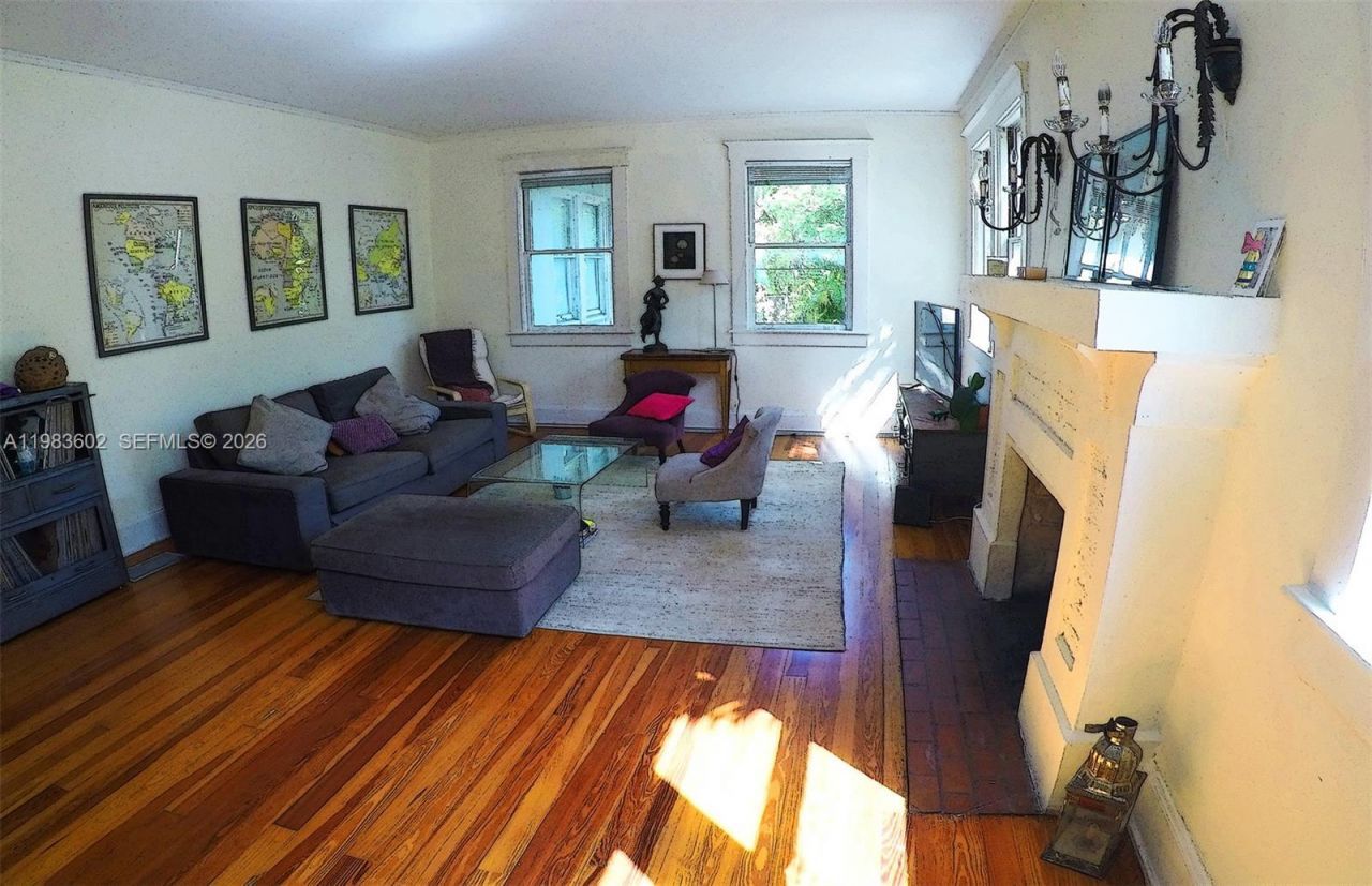 2000 S Miami Ave , Miami, FL 33129 Photo