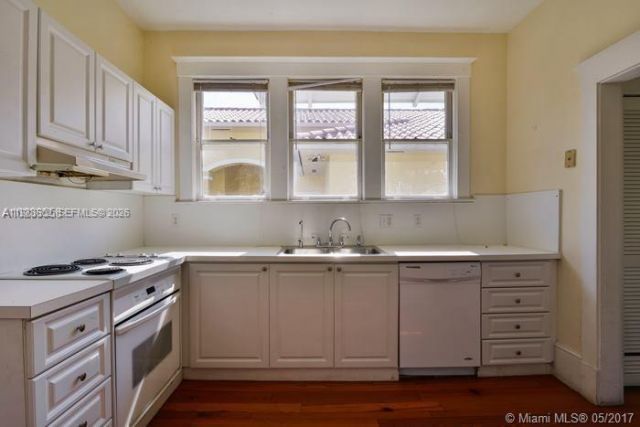 2000 S Miami Ave , Miami, FL 33129 Photo